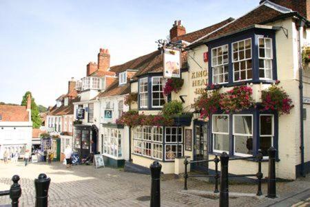 Courtyard Cottages Lymington, 2 Adults Only Экстерьер фото